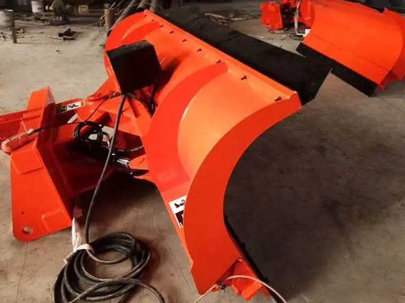 滑移裝載機(jī)附具推土（雪）鏟
